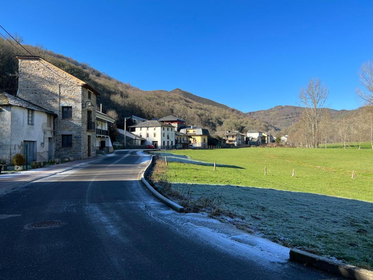 Casa Rural La Torre Recien Rehabilitada. Las Herrerías Exteriér fotografie